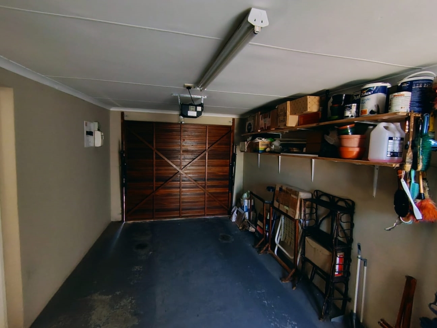 2 Bedroom Property for Sale in Seemeeu Park Western Cape